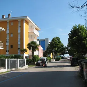  Apartment Polluce